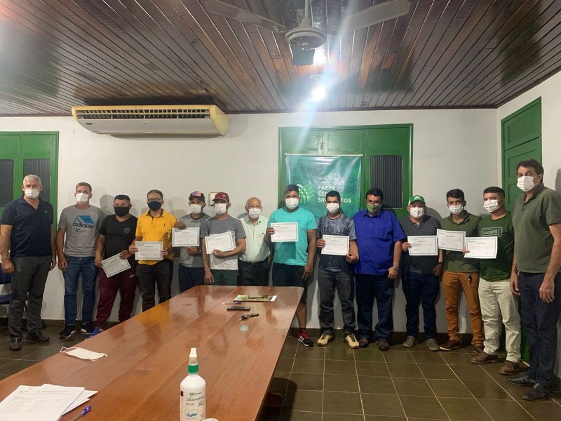 ENTREGA DE CERTIFICADOS- MAQUINAS AGRICOLAS